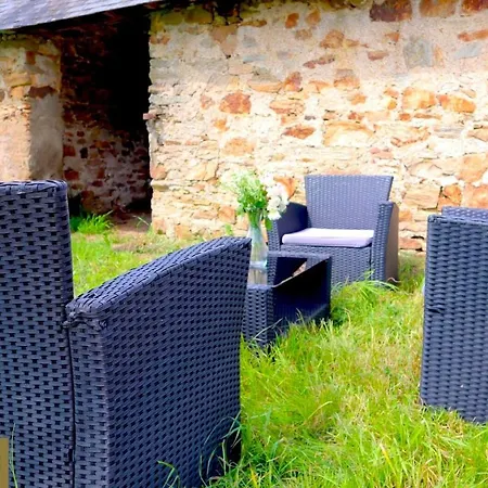 Cedres - Maison Chaleureuse A La Campagne Avec Jardin بيت للعطل *