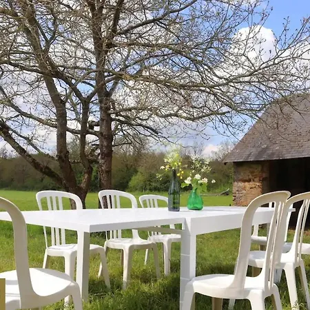 Prázdninový dům Cedres - Maison Chaleureuse A La Campagne Avec Jardin *
