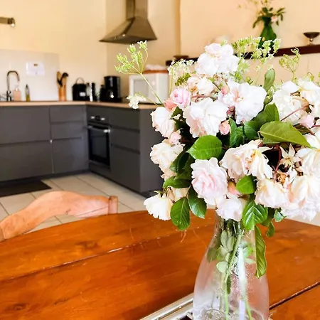 Cedres - Maison Chaleureuse A La Campagne Avec Jardin بيت للعطل *